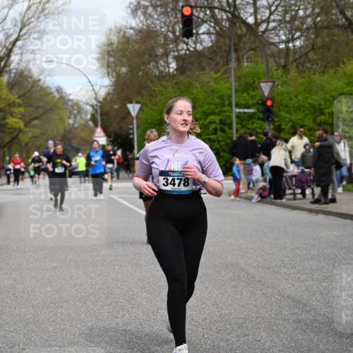 12.04.2026 - 45. Internationalen Wilhelmsburger Insellauf J. Mangold http://msf.ph/oto/9518118 12.04.2026 13:22:54 Ziel 5314, 4557, 2153, 5262, 4593, 4708, 3774, 4358, 5223, 3336, 3783, 3498, 3478, 4176, 5505, 3471, 3814 meine-sportfotos.de