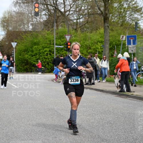 12.04.2026 - 45. Internationalen Wilhelmsburger Insellauf J. Mangold http://msf.ph/oto/9518134 12.04.2026 13:22:56 Ziel 5314, 4557, 2153, 5262, 4593, 4708, 3774, 4358, 5223, 3336, 3783, 3498, 3478, 3478, 4176, 5505, 3471, 3814, 2716, 3730 meine-sportfotos.de