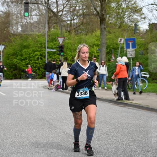 12.04.2026 - 45. Internationalen Wilhelmsburger Insellauf J. Mangold http://msf.ph/oto/9518138 12.04.2026 13:22:56 Ziel 5314, 4557, 2153, 5262, 4593, 4708, 3774, 4358, 5223, 3336, 3783, 3498, 3478, 3478, 4176, 5505, 3471, 3814, 2716, 3730 meine-sportfotos.de