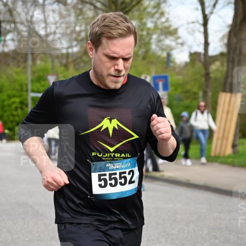 12.04.2026 - 45. Internationalen Wilhelmsburger Insellauf J. Mangold http://msf.ph/oto/9518179 12.04.2026 13:23:03 Ziel 5314, 4557, 2153, 5262, 4593, 4708, 3774, 4358, 5223, 3336, 3783, 3498, 3478, 4176, 5505, 3471, 3814, 2716, 3730, 3353 meine-sportfotos.de