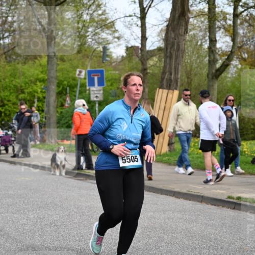12.04.2026 - 45. Internationalen Wilhelmsburger Insellauf J. Mangold http://msf.ph/oto/9518198 12.04.2026 13:23:07 Ziel 2153, 5262, 4593, 4708, 3774, 4358, 5223, 3336, 3783, 3498, 3498, 3478, 4176, 5505, 3471, 3814, 2716, 2716, 3730, 3353, 2766, 5622 meine-sportfotos.de