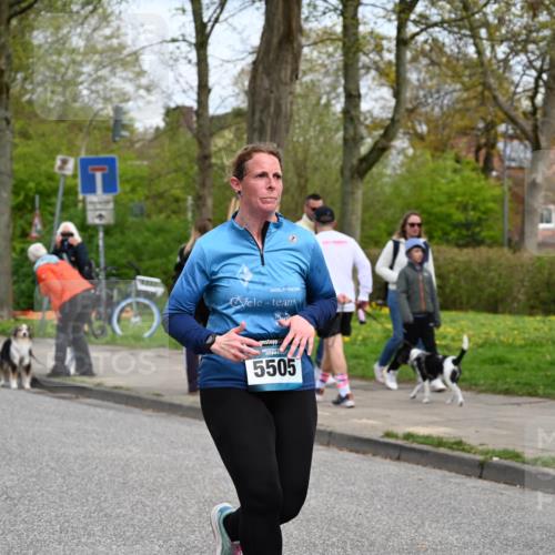 12.04.2026 - 45. Internationalen Wilhelmsburger Insellauf J. Mangold http://msf.ph/oto/9518202 12.04.2026 13:23:07 Ziel 2153, 5262, 4593, 4708, 3774, 4358, 5223, 3336, 3783, 3498, 3498, 3478, 4176, 5505, 3471, 3814, 2716, 2716, 3730, 3353, 2766, 5622 meine-sportfotos.de