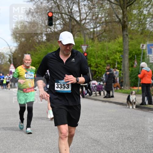 12.04.2026 - 45. Internationalen Wilhelmsburger Insellauf J. Mangold http://msf.ph/oto/9518232 12.04.2026 13:23:13 Ziel 4708, 3774, 4358, 5223, 3336, 3783, 3498, 3478, 4176, 5505, 3471, 3471, 3814, 2716, 3730, 3353, 2766, 5622, 3739, 5209, 5212 meine-sportfotos.de