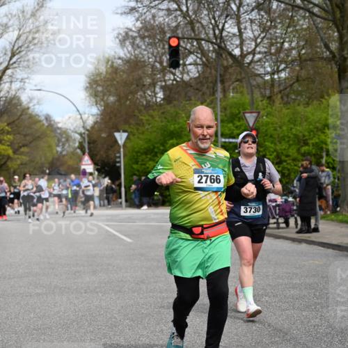 12.04.2026 - 45. Internationalen Wilhelmsburger Insellauf J. Mangold http://msf.ph/oto/9518244 12.04.2026 13:23:14 Ziel 4708, 3774, 4358, 5223, 3336, 3783, 3498, 3478, 4176, 5505, 3471, 3814, 2716, 3730, 3353, 2766, 5622, 3739, 5209, 5212, 2802 meine-sportfotos.de