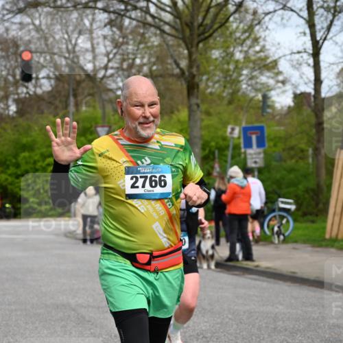 12.04.2026 - 45. Internationalen Wilhelmsburger Insellauf J. Mangold http://msf.ph/oto/9518255 12.04.2026 13:23:15 Ziel 4708, 3774, 4358, 5223, 3336, 3783, 3498, 3478, 4176, 5505, 3471, 3814, 2716, 3730, 3353, 2766, 5622, 3739, 5209, 5212, 2802, 2803 meine-sportfotos.de