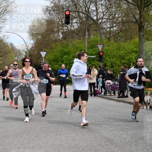 12.04.2026 - 45. Internationalen Wilhelmsburger Insellauf J. Mangold http://msf.ph/oto/9518266 12.04.2026 13:23:23 Ziel 5223, 3336, 3783, 3498, 3478, 4176, 5505, 3471, 3814, 2716, 3730, 3353, 2766, 5622, 3739, 3739, 5209, 5212, 2802, 2803, 3258, 3259, 4073, 4292, 4517, 3872 meine-sportfotos.de