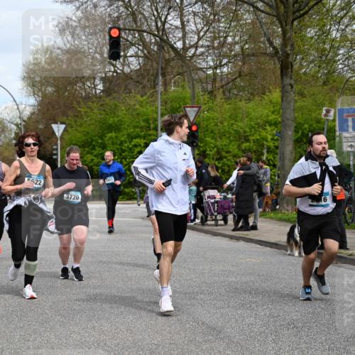 12.04.2026 - 45. Internationalen Wilhelmsburger Insellauf J. Mangold http://msf.ph/oto/9518270 12.04.2026 13:23:24 Ziel 5223, 3336, 3783, 3498, 3478, 4176, 5505, 3471, 3814, 2716, 3730, 3353, 2766, 5622, 3739, 5209, 5212, 5209, 5212, 2802, 2803, 3258, 3259, 4073, 4292, 4517, 3872 meine-sportfotos.de