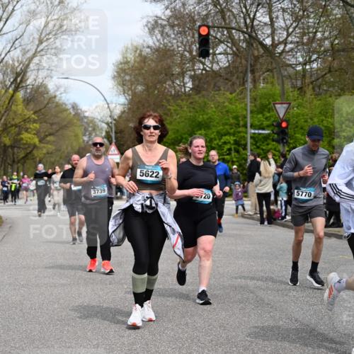12.04.2026 - 45. Internationalen Wilhelmsburger Insellauf J. Mangold http://msf.ph/oto/9518276 12.04.2026 13:23:25 Ziel 5223, 3336, 3783, 3498, 3478, 4176, 5505, 3471, 3814, 2716, 3730, 3353, 2766, 5622, 3739, 5209, 5212, 2802, 2803, 3258, 3259, 4073, 4292, 4517, 3872 meine-sportfotos.de
