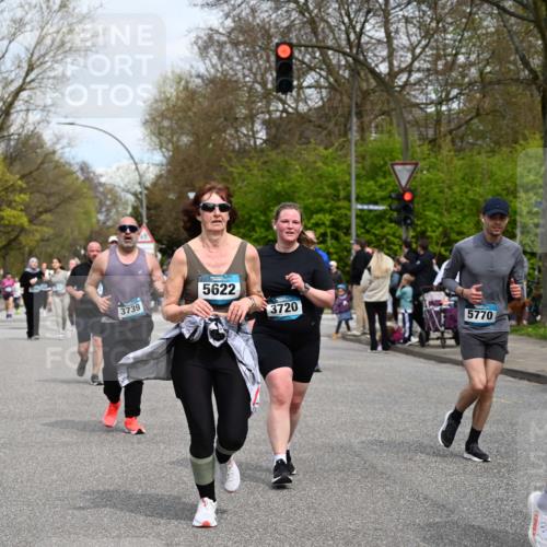 12.04.2026 - 45. Internationalen Wilhelmsburger Insellauf J. Mangold http://msf.ph/oto/9518279 12.04.2026 13:23:25 Ziel 5223, 3336, 3783, 3498, 3478, 4176, 5505, 3471, 3814, 2716, 3730, 3353, 2766, 5622, 3739, 5209, 5212, 2802, 2803, 3258, 3259, 4073, 4292, 4517, 3872 meine-sportfotos.de