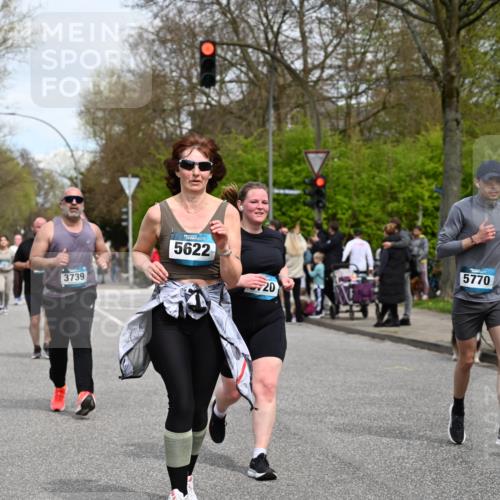 12.04.2026 - 45. Internationalen Wilhelmsburger Insellauf J. Mangold http://msf.ph/oto/9518285 12.04.2026 13:23:25 Ziel 5223, 3336, 3783, 3498, 3478, 4176, 5505, 3471, 3814, 2716, 3730, 3353, 2766, 5622, 3739, 5209, 5212, 2802, 2803, 3258, 3259, 4073, 4292, 4517, 3872 meine-sportfotos.de