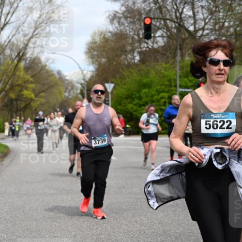 12.04.2026 - 45. Internationalen Wilhelmsburger Insellauf J. Mangold http://msf.ph/oto/9518292 12.04.2026 13:23:26 Ziel 5223, 3336, 3783, 3498, 3478, 4176, 5505, 3471, 3814, 2716, 3730, 3353, 2766, 5622, 3739, 5209, 5212, 2802, 2802, 2803, 3258, 3259, 4073, 4292, 4517, 3872, 5017 meine-sportfotos.de