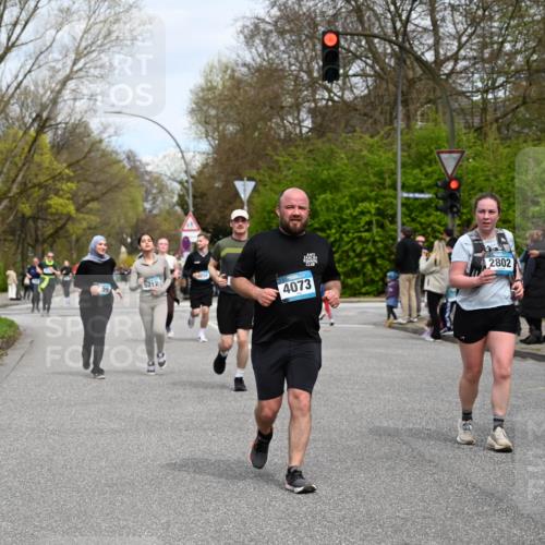 12.04.2026 - 45. Internationalen Wilhelmsburger Insellauf J. Mangold http://msf.ph/oto/9518310 12.04.2026 13:23:29 Ziel 3336, 3783, 3498, 3478, 4176, 5505, 3471, 3814, 2716, 3730, 3353, 2766, 5622, 3739, 5209, 5212, 2802, 2803, 3258, 3259, 4073, 4292, 4517, 3872, 5017, 3871 meine-sportfotos.de
