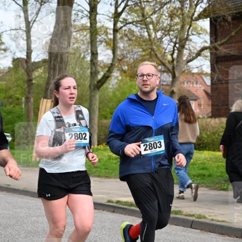 12.04.2026 - 45. Internationalen Wilhelmsburger Insellauf J. Mangold http://msf.ph/oto/9518330 12.04.2026 13:23:31 Ziel 3498, 3478, 4176, 5505, 3471, 3814, 2716, 3730, 3353, 2766, 5622, 5622, 3739, 5209, 5212, 2802, 2803, 3258, 3259, 4073, 4292, 4517, 3872, 5017, 3871, 5632, 4365, 3267, 2562 meine-sportfotos.de