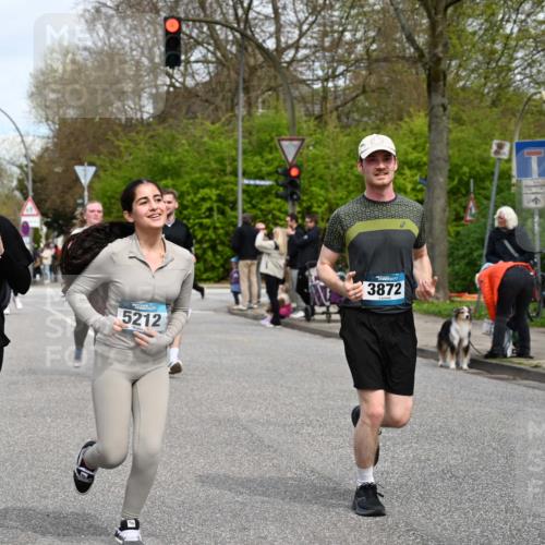 12.04.2026 - 45. Internationalen Wilhelmsburger Insellauf J. Mangold http://msf.ph/oto/9518337 12.04.2026 13:23:33 Ziel 3478, 4176, 5505, 3471, 3814, 2716, 3730, 3353, 2766, 5622, 3739, 5209, 5212, 2802, 2803, 3258, 3259, 4073, 4292, 4517, 4517, 3872, 5017, 3871, 5632, 4365, 3267, 2562, 5356, 5355 meine-sportfotos.de