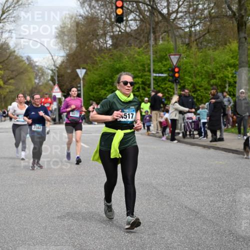 12.04.2026 - 45. Internationalen Wilhelmsburger Insellauf J. Mangold http://msf.ph/oto/9518381 12.04.2026 13:23:41 Ziel 3814, 2716, 3730, 3353, 2766, 5622, 3739, 5209, 5212, 2802, 2803, 3258, 3259, 4073, 4292, 4517, 3872, 5017, 3871, 3871, 5632, 4365, 3267, 2562, 5356, 5355 meine-sportfotos.de