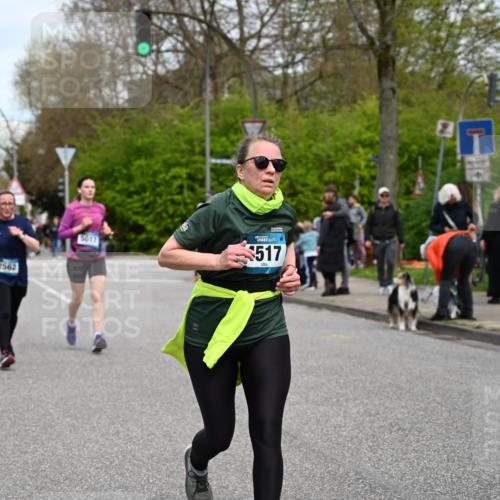 12.04.2026 - 45. Internationalen Wilhelmsburger Insellauf J. Mangold http://msf.ph/oto/9518390 12.04.2026 13:23:41 Ziel 3814, 2716, 3730, 3353, 2766, 5622, 3739, 5209, 5212, 2802, 2803, 3258, 3259, 4073, 4292, 4517, 3872, 5017, 3871, 3871, 5632, 4365, 3267, 2562, 5356, 5355 meine-sportfotos.de