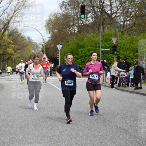 12.04.2026 - 45. Internationalen Wilhelmsburger Insellauf J. Mangold http://msf.ph/oto/9518395 12.04.2026 13:23:43 Ziel 2716, 3730, 3353, 2766, 5622, 3739, 5209, 5212, 2802, 2803, 3258, 3259, 4073, 4292, 4517, 3872, 5017, 3871, 5632, 4365, 3267, 2562, 4365, 3267, 2562, 5356, 5355, 4567 meine-sportfotos.de