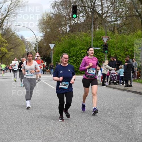 12.04.2026 - 45. Internationalen Wilhelmsburger Insellauf J. Mangold http://msf.ph/oto/9518397 12.04.2026 13:23:43 Ziel 2716, 3730, 3353, 2766, 5622, 3739, 5209, 5212, 2802, 2803, 3258, 3259, 4073, 4292, 4517, 3872, 5017, 3871, 5632, 4365, 3267, 2562, 4365, 3267, 2562, 5356, 5355, 4567 meine-sportfotos.de