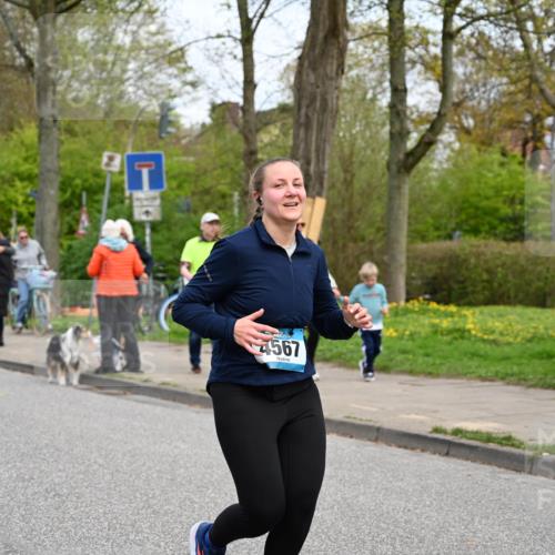 12.04.2026 - 45. Internationalen Wilhelmsburger Insellauf J. Mangold http://msf.ph/oto/9518489 12.04.2026 13:23:57 Ziel 3739, 5209, 5212, 2802, 2803, 3258, 3259, 4073, 4292, 4517, 3872, 5017, 3871, 5632, 4365, 3267, 2562, 5356, 5355, 5356, 5355, 4567, 2145, 3936 meine-sportfotos.de