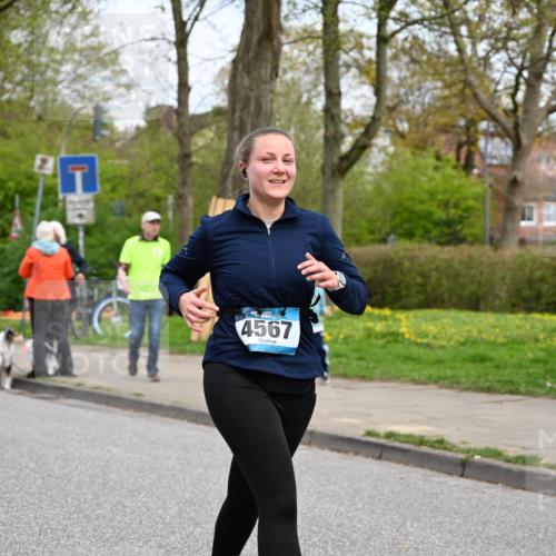 12.04.2026 - 45. Internationalen Wilhelmsburger Insellauf J. Mangold http://msf.ph/oto/9518491 12.04.2026 13:23:57 Ziel 3739, 5209, 5212, 2802, 2803, 3258, 3259, 4073, 4292, 4517, 3872, 5017, 3871, 5632, 4365, 3267, 2562, 5356, 5355, 5356, 5355, 4567, 2145, 3936 meine-sportfotos.de