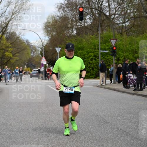 12.04.2026 - 45. Internationalen Wilhelmsburger Insellauf J. Mangold http://msf.ph/oto/9518505 12.04.2026 13:24:02 Ziel 2802, 2803, 3258, 3259, 4073, 4292, 4517, 3872, 5017, 3871, 5632, 4365, 3267, 2562, 5356, 5355, 4567, 2145, 3936, 4908, 4016, 2111, 2112, 2290 meine-sportfotos.de