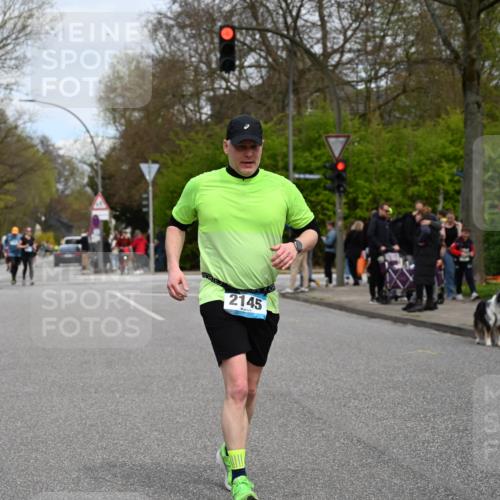 12.04.2026 - 45. Internationalen Wilhelmsburger Insellauf J. Mangold http://msf.ph/oto/9518511 12.04.2026 13:24:03 Ziel 2802, 2803, 3258, 3259, 4073, 4292, 4517, 3872, 5017, 3871, 5632, 4365, 3267, 2562, 5356, 5355, 4567, 2145, 3936, 4908, 4016, 2111, 2112, 2290, 4812 meine-sportfotos.de
