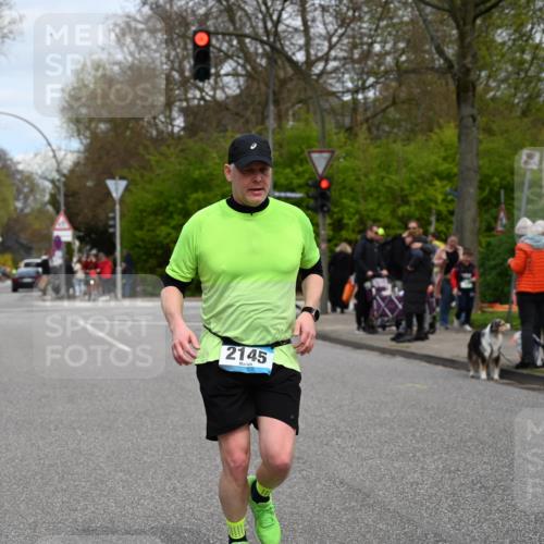 12.04.2026 - 45. Internationalen Wilhelmsburger Insellauf J. Mangold http://msf.ph/oto/9518514 12.04.2026 13:24:03 Ziel 2802, 2803, 3258, 3259, 4073, 4292, 4517, 3872, 5017, 3871, 5632, 4365, 3267, 2562, 5356, 5355, 4567, 2145, 3936, 4908, 4016, 2111, 2112, 2290, 4812 meine-sportfotos.de