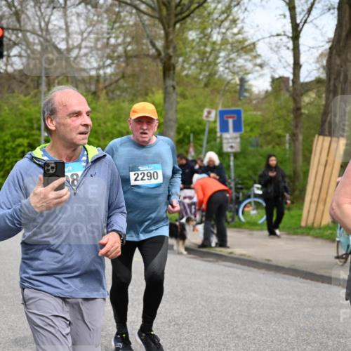 12.04.2026 - 45. Internationalen Wilhelmsburger Insellauf J. Mangold http://msf.ph/oto/9518538 12.04.2026 13:24:17 Ziel 3871, 5632, 4365, 3267, 2562, 5356, 5355, 4567, 2145, 3936, 4908, 4016, 2111, 2112, 2290, 4812, 2990, 2991, 2012, 5021 meine-sportfotos.de