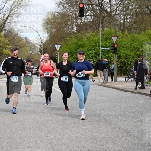 12.04.2026 - 45. Internationalen Wilhelmsburger Insellauf J. Mangold http://msf.ph/oto/9518541 12.04.2026 13:24:18 Ziel 3871, 5632, 4365, 3267, 2562, 5356, 5355, 4567, 2145, 3936, 4908, 4016, 2111, 2112, 2290, 4812, 2990, 2991, 2012, 5021, 4751 meine-sportfotos.de