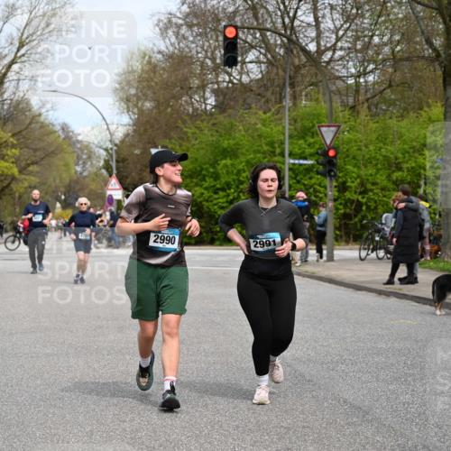 12.04.2026 - 45. Internationalen Wilhelmsburger Insellauf J. Mangold http://msf.ph/oto/9518572 12.04.2026 13:24:22 Ziel 5356, 5355, 4567, 2145, 3936, 4908, 4016, 4908, 4016, 2111, 2112, 2290, 4812, 2990, 2991, 2012, 5021, 4751, 2558, 2557 meine-sportfotos.de