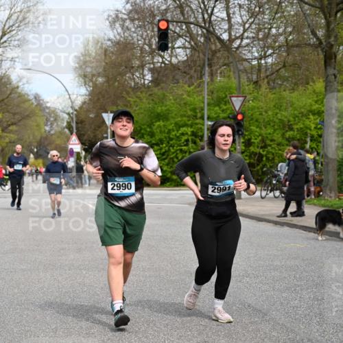 12.04.2026 - 45. Internationalen Wilhelmsburger Insellauf J. Mangold http://msf.ph/oto/9518576 12.04.2026 13:24:22 Ziel 5356, 5355, 4567, 2145, 3936, 4908, 4016, 4908, 4016, 2111, 2112, 2290, 4812, 2990, 2991, 2012, 5021, 4751, 2558, 2557 meine-sportfotos.de