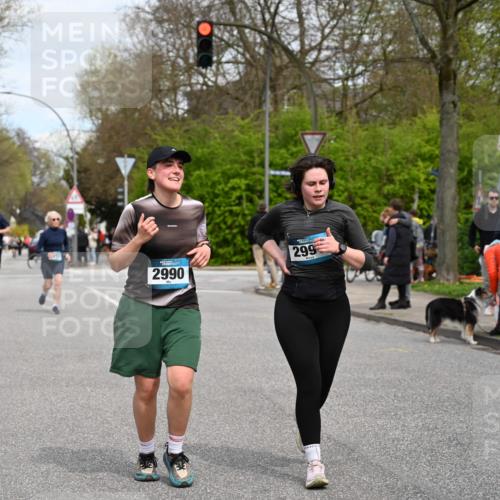 12.04.2026 - 45. Internationalen Wilhelmsburger Insellauf J. Mangold http://msf.ph/oto/9518579 12.04.2026 13:24:23 Ziel 4567, 2145, 3936, 4908, 4016, 2111, 2112, 2290, 4812, 2990, 2991, 2012, 5021, 4751, 2558, 2557 meine-sportfotos.de