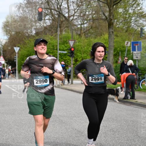 12.04.2026 - 45. Internationalen Wilhelmsburger Insellauf J. Mangold http://msf.ph/oto/9518585 12.04.2026 13:24:23 Ziel 4567, 2145, 3936, 4908, 4016, 2111, 2112, 2290, 4812, 2990, 2991, 2012, 5021, 4751, 2558, 2557 meine-sportfotos.de