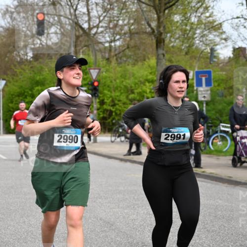 12.04.2026 - 45. Internationalen Wilhelmsburger Insellauf J. Mangold http://msf.ph/oto/9518589 12.04.2026 13:24:23 Ziel 4567, 2145, 3936, 4908, 4016, 2111, 2112, 2290, 4812, 2990, 2991, 2012, 5021, 4751, 2558, 2557 meine-sportfotos.de