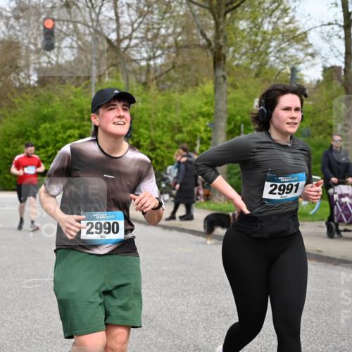 12.04.2026 - 45. Internationalen Wilhelmsburger Insellauf J. Mangold http://msf.ph/oto/9518591 12.04.2026 13:24:24 Ziel 4567, 2145, 3936, 4908, 4016, 2111, 2112, 2290, 4812, 2990, 2991, 2012, 5021, 4751, 2558, 2557 meine-sportfotos.de