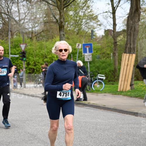 12.04.2026 - 45. Internationalen Wilhelmsburger Insellauf J. Mangold http://msf.ph/oto/9518610 12.04.2026 13:24:30 Ziel 4567, 2145, 3936, 4908, 4016, 2111, 2112, 2290, 4812, 2990, 2991, 2012, 5021, 4751, 4751, 2558, 2557 meine-sportfotos.de