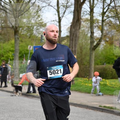 12.04.2026 - 45. Internationalen Wilhelmsburger Insellauf J. Mangold http://msf.ph/oto/9518629 12.04.2026 13:24:32 Ziel 4567, 2145, 3936, 4908, 4016, 2111, 2112, 2290, 4812, 2990, 2991, 2012, 5021, 4751, 2558, 2557, 2558, 2557 meine-sportfotos.de