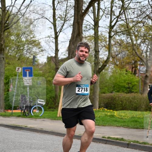 12.04.2026 - 45. Internationalen Wilhelmsburger Insellauf J. Mangold http://msf.ph/oto/9518693 12.04.2026 13:25:04 Ziel 5021, 4751, 2558, 2557, 2848, 2258, 2257, 2718, 5152, 5757, 3649 meine-sportfotos.de