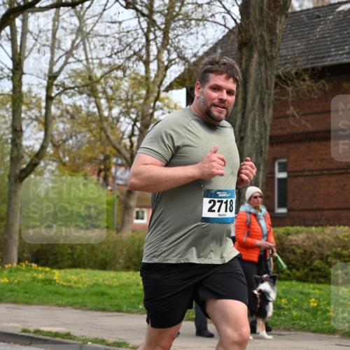 12.04.2026 - 45. Internationalen Wilhelmsburger Insellauf J. Mangold http://msf.ph/oto/9518703 12.04.2026 13:25:05 Ziel 5021, 4751, 2558, 2557, 2848, 2258, 2257, 2718, 5152, 5757, 3649 meine-sportfotos.de