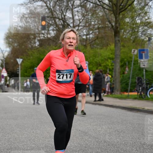 12.04.2026 - 45. Internationalen Wilhelmsburger Insellauf J. Mangold http://msf.ph/oto/9518746 12.04.2026 13:25:22 Ziel 2848, 2258, 2257, 2718, 5152, 5757, 3649, 4604, 4790, 2717, 2717, 4431, 3023, 3024, 2881 meine-sportfotos.de