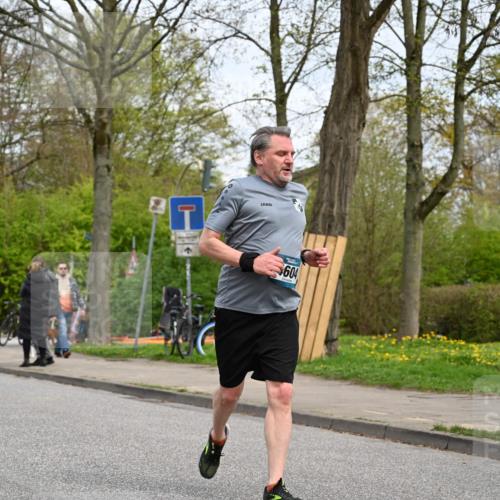 12.04.2026 - 45. Internationalen Wilhelmsburger Insellauf J. Mangold http://msf.ph/oto/9518758 12.04.2026 13:25:25 Ziel 2848, 2258, 2257, 2718, 5152, 5757, 5757, 3649, 4604, 4790, 2717, 4431, 3023, 3024, 2881 meine-sportfotos.de