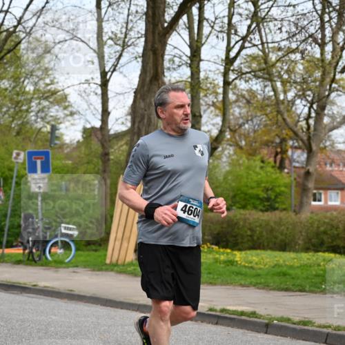 12.04.2026 - 45. Internationalen Wilhelmsburger Insellauf J. Mangold http://msf.ph/oto/9518764 12.04.2026 13:25:25 Ziel 2848, 2258, 2257, 2718, 5152, 5757, 5757, 3649, 4604, 4790, 2717, 4431, 3023, 3024, 2881 meine-sportfotos.de