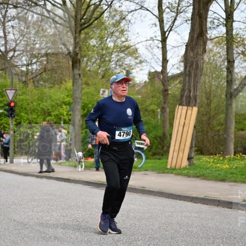 12.04.2026 - 45. Internationalen Wilhelmsburger Insellauf J. Mangold http://msf.ph/oto/9518769 12.04.2026 13:25:28 Ziel 2848, 2258, 2257, 2718, 5152, 5757, 3649, 3649, 4604, 4790, 2717, 4431, 3023, 3024, 2881, 4064, 4684 meine-sportfotos.de