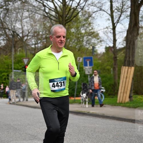 12.04.2026 - 45. Internationalen Wilhelmsburger Insellauf J. Mangold http://msf.ph/oto/9518789 12.04.2026 13:25:30 Ziel 2848, 2258, 2257, 2718, 5152, 5757, 3649, 4604, 4790, 2717, 4431, 3023, 3023, 3024, 2881, 4064, 4684 meine-sportfotos.de