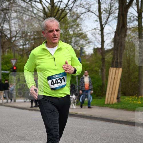 12.04.2026 - 45. Internationalen Wilhelmsburger Insellauf J. Mangold http://msf.ph/oto/9518791 12.04.2026 13:25:30 Ziel 2848, 2258, 2257, 2718, 5152, 5757, 3649, 4604, 4790, 2717, 4431, 3023, 3023, 3024, 2881, 4064, 4684 meine-sportfotos.de