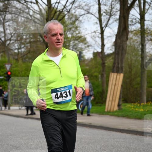 12.04.2026 - 45. Internationalen Wilhelmsburger Insellauf J. Mangold http://msf.ph/oto/9518792 12.04.2026 13:25:30 Ziel 2848, 2258, 2257, 2718, 5152, 5757, 3649, 4604, 4790, 2717, 4431, 3023, 3023, 3024, 2881, 4064, 4684 meine-sportfotos.de