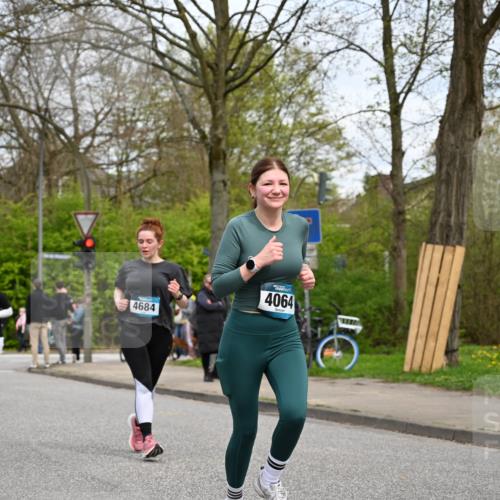12.04.2026 - 45. Internationalen Wilhelmsburger Insellauf J. Mangold http://msf.ph/oto/9518805 12.04.2026 13:25:38 Ziel 2718, 5152, 5757, 3649, 4604, 4790, 2717, 4431, 4431, 3023, 3024, 2881, 4064, 4684, 4064, 4684, 2298, 4839, 4840, 4774 meine-sportfotos.de