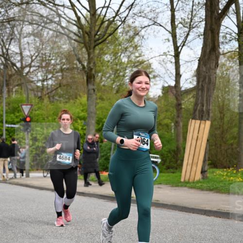 12.04.2026 - 45. Internationalen Wilhelmsburger Insellauf J. Mangold http://msf.ph/oto/9518807 12.04.2026 13:25:38 Ziel 2718, 5152, 5757, 3649, 4604, 4790, 2717, 4431, 4431, 3023, 3024, 2881, 4064, 4684, 4064, 4684, 2298, 4839, 4840, 4774 meine-sportfotos.de