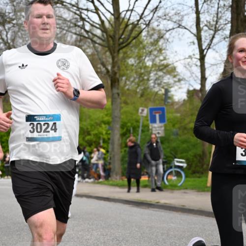 12.04.2026 - 45. Internationalen Wilhelmsburger Insellauf J. Mangold http://msf.ph/oto/9518824 12.04.2026 13:25:40 Ziel 5152, 5757, 3649, 4604, 4790, 2717, 4431, 3023, 3024, 2881, 4064, 4684, 2298, 4839, 4840, 4774, 4881 meine-sportfotos.de