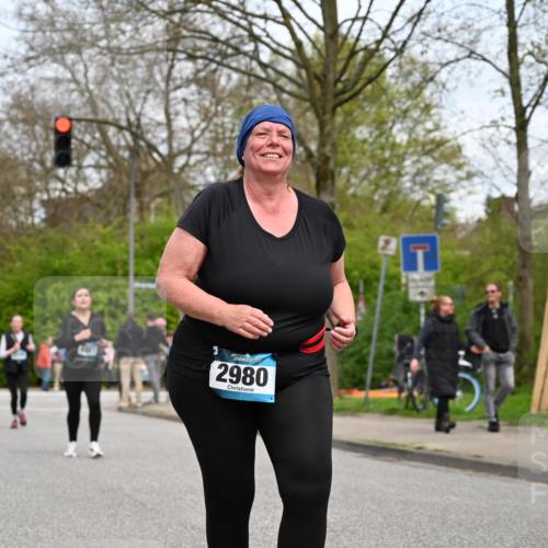 12.04.2026 - 45. Internationalen Wilhelmsburger Insellauf J. Mangold http://msf.ph/oto/9518838 12.04.2026 13:25:43 Ziel 5152, 5757, 3649, 4604, 4790, 2717, 4431, 3023, 3024, 3024, 2881, 4064, 4684, 2298, 2298, 4839, 4840, 4774, 4881, 4049 meine-sportfotos.de